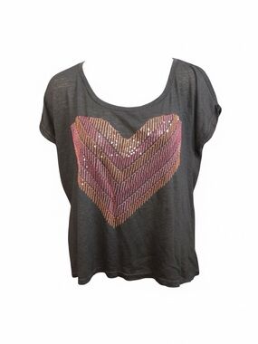 Women's Charcoal Scoop Neck Tee with Pink & Gold Heart Detail